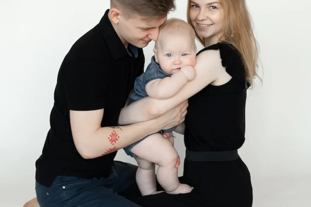 Read more about the article Sesja rodzinna z niemowlakiem – sesja noworodkowa